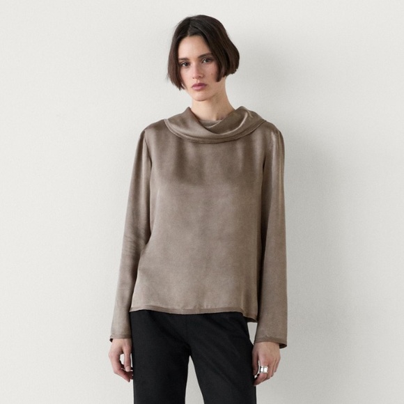 Massimo Dutti NWT flowing shirt with draped neckline - Picture 1 of 7